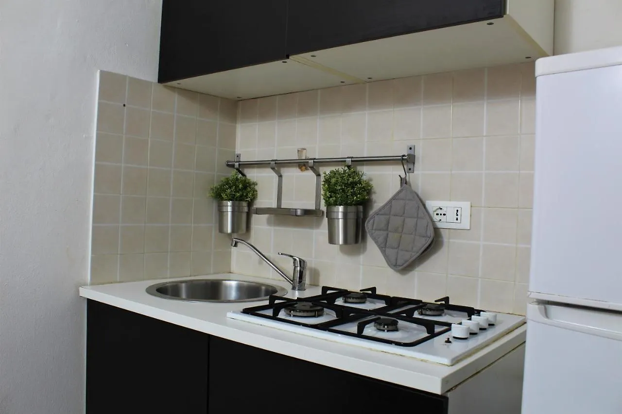 Crystal Ship Apartments Florencia