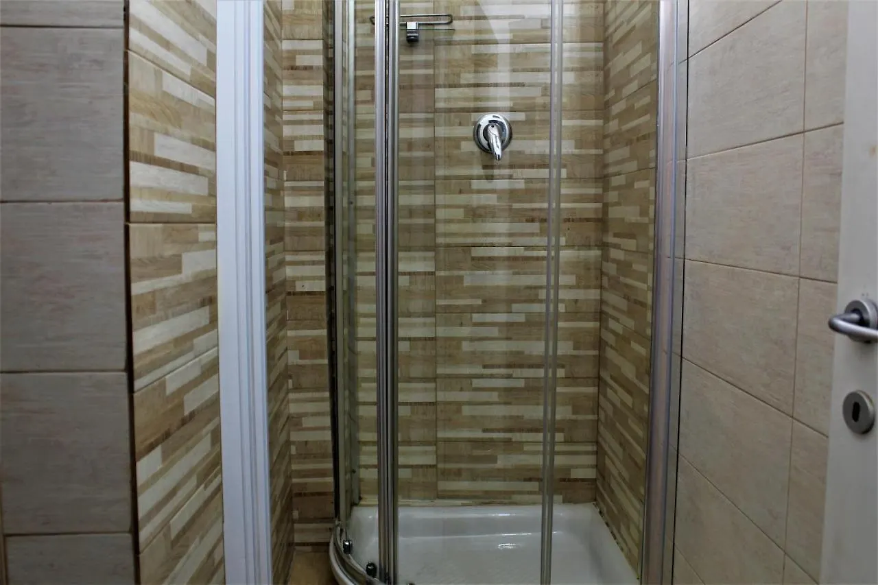 Crystal Ship Apartments Florencia
