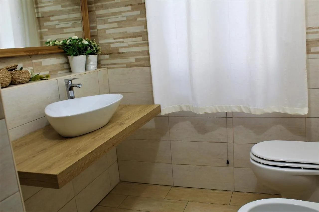 Crystal Ship Apartments Florencia